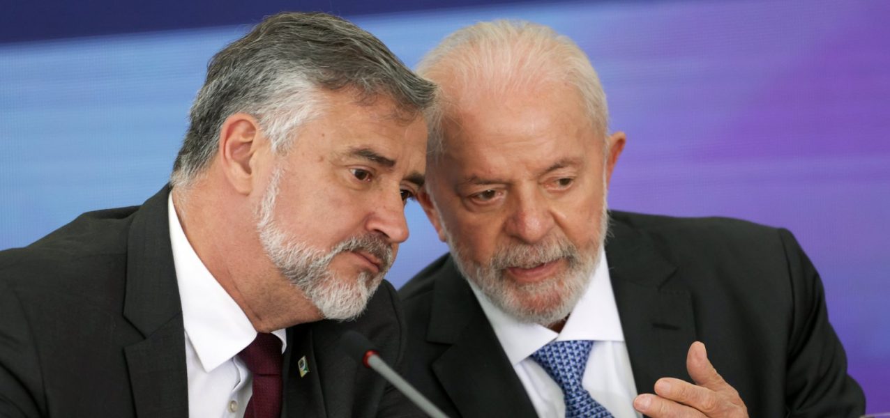 180956paulo-pimenta-e-nomeado-por-lula-como-lider-do-governo-na-camara-3