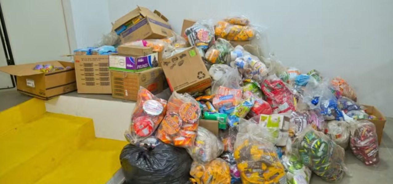 181610quase-2-toneladas-de-alimentos-vencidos-sao-apreendidas-em-supermercado-na-bahia-3