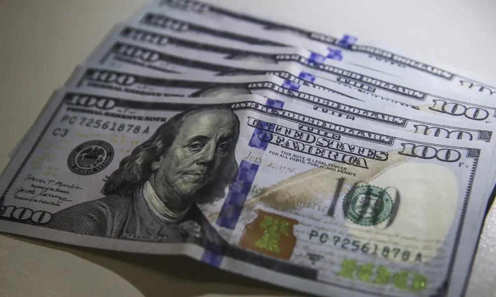 Dolar-